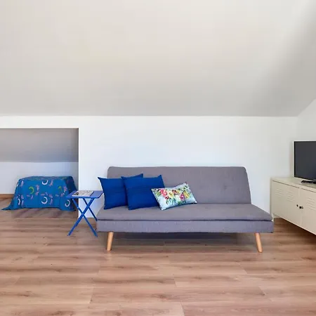 Sunny With Terrace.river View! Lisboa