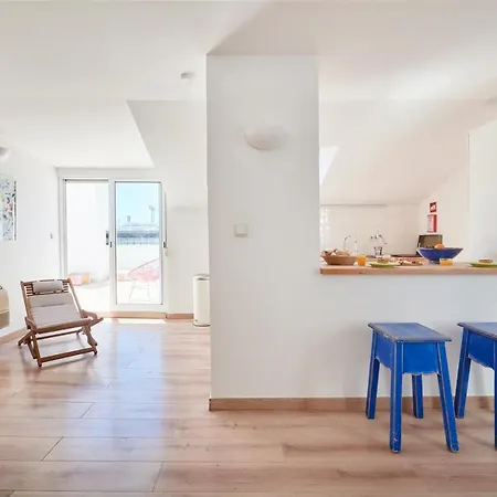 Sunny With Terrace.river View! Apartmán Lisboa