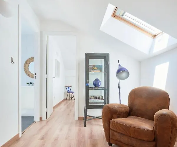 شقة Sunny With Terrace.river View! Lisboa