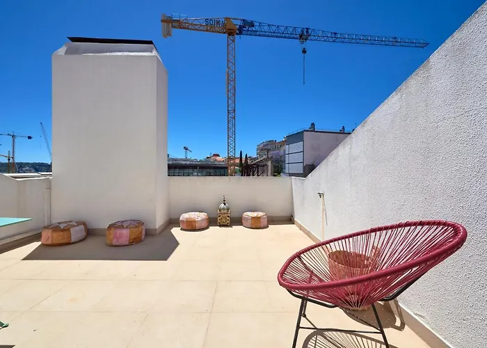 Sunny With Terrace.river View! * Lisboa