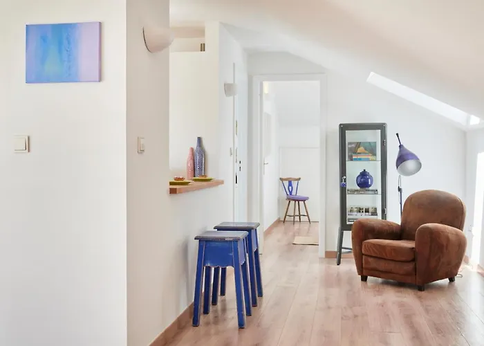 Sunny With Terrace.river View!