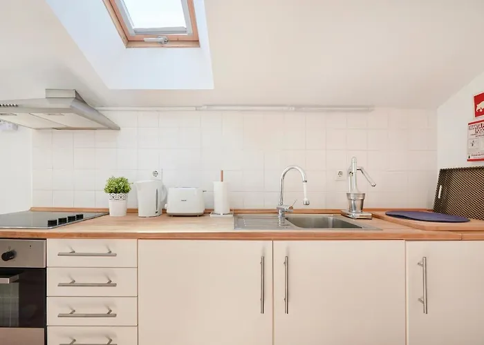 Sunny With Terrace.river View! شقة Lisboa