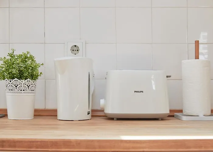 Sunny With Terrace.river View! شقة